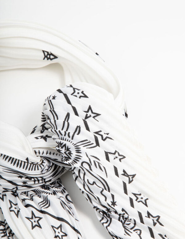 White & Black Plisse Scarf - Image 2
